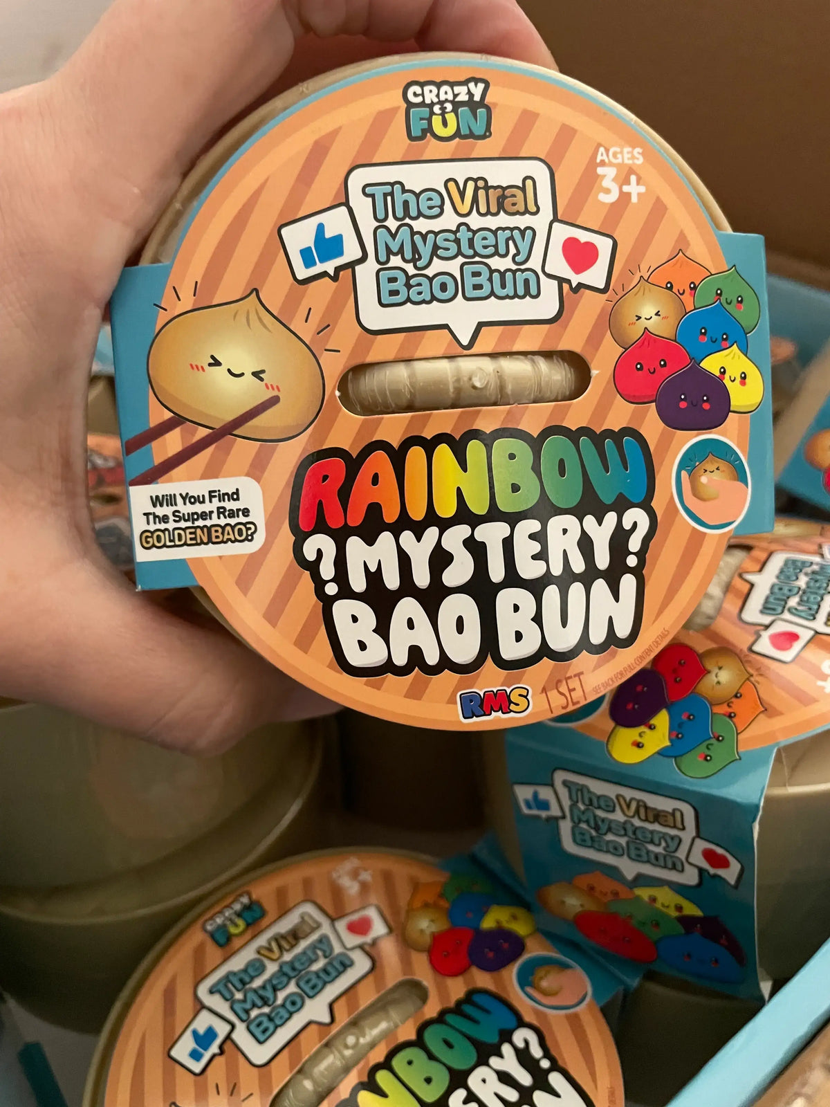 Mystery Bao Bun – Rare Rainbow Chase Squishy