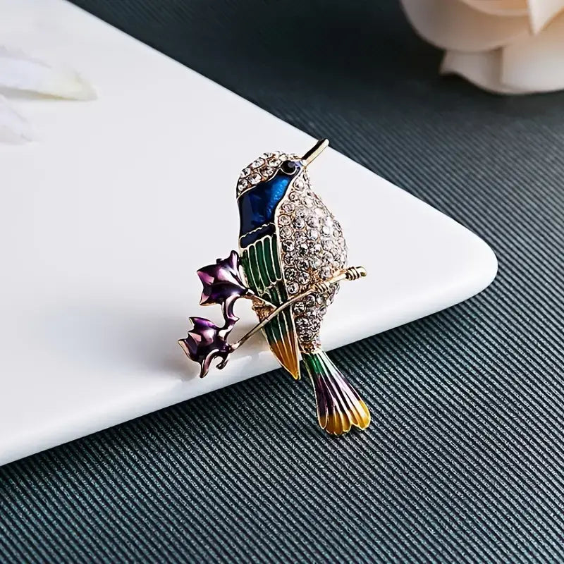 Elegant Brooch Pin Hummingbird