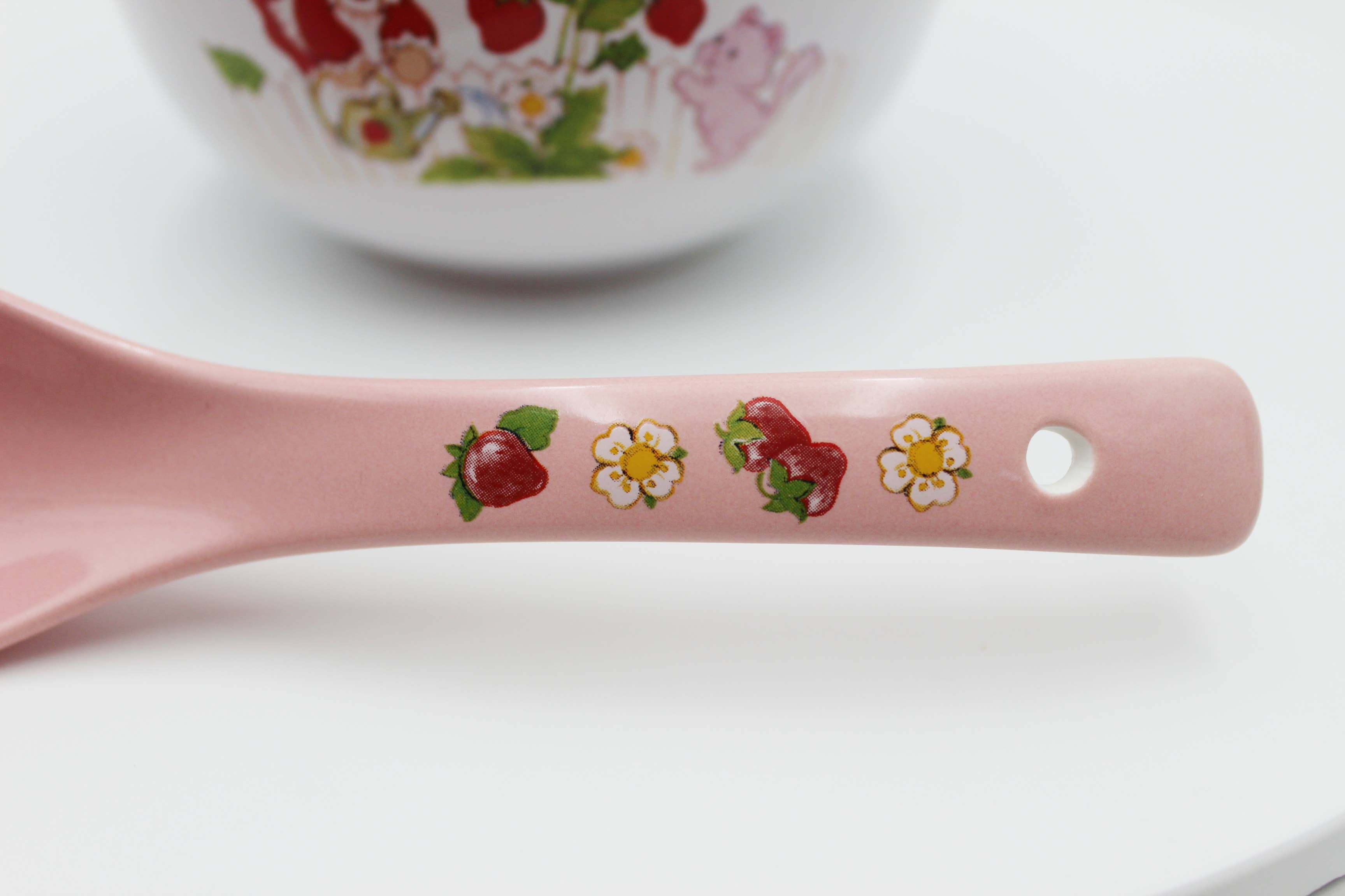 Strawberry Shortcake a Little Love 20oz Ceramic Ramen Bowl