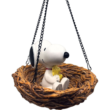 Snoopy Birdfeeder