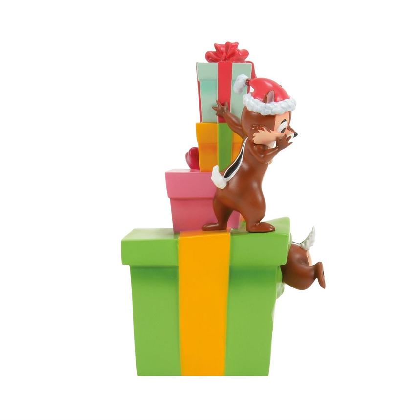 Chip & Dale W/Christmas Presents Disney Showcase Figurine
