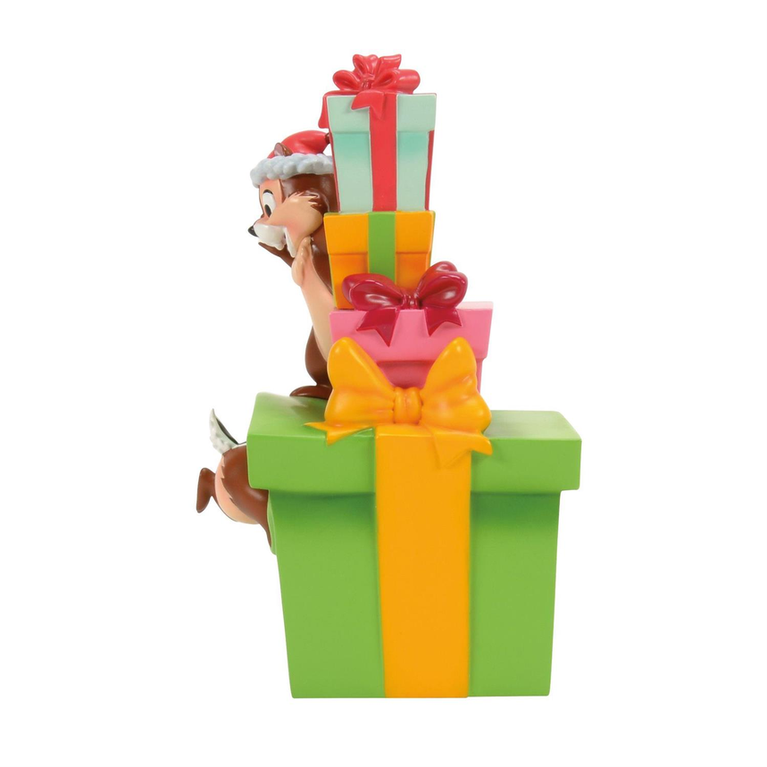 Chip & Dale W/Christmas Presents Disney Showcase Figurine