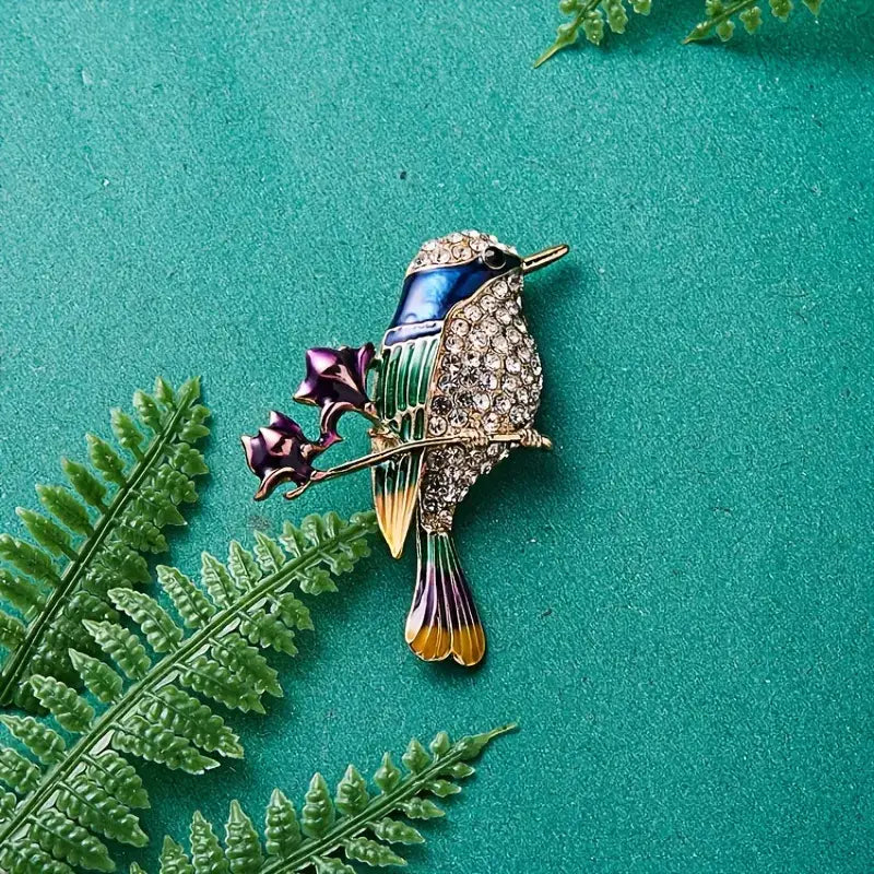 Elegant Brooch Pin Hummingbird